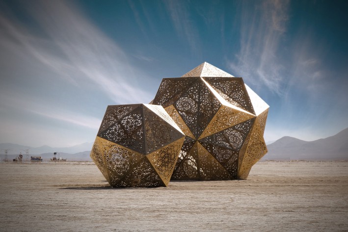 Deep Thought sculpture