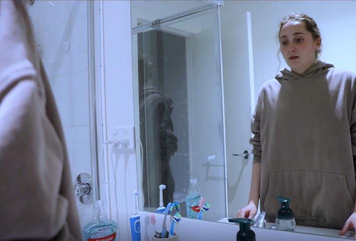 I don't like eating cake