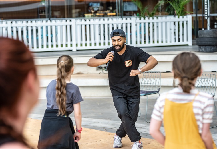Hip Hip dancer