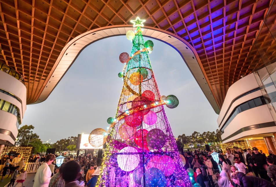 bunjil place christmas tree