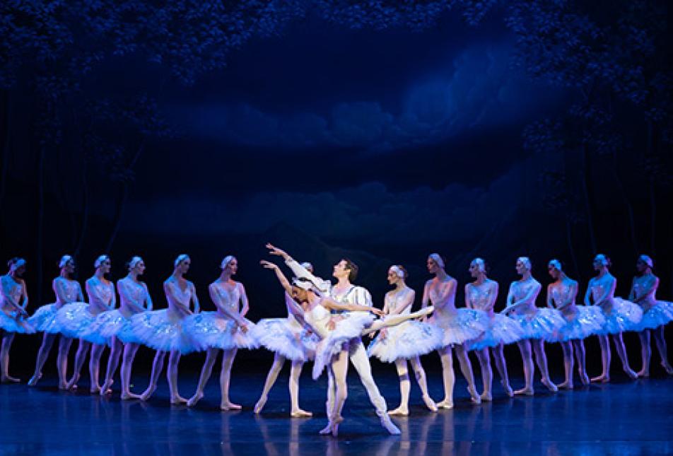 Victorian State Ballet Swan Lake