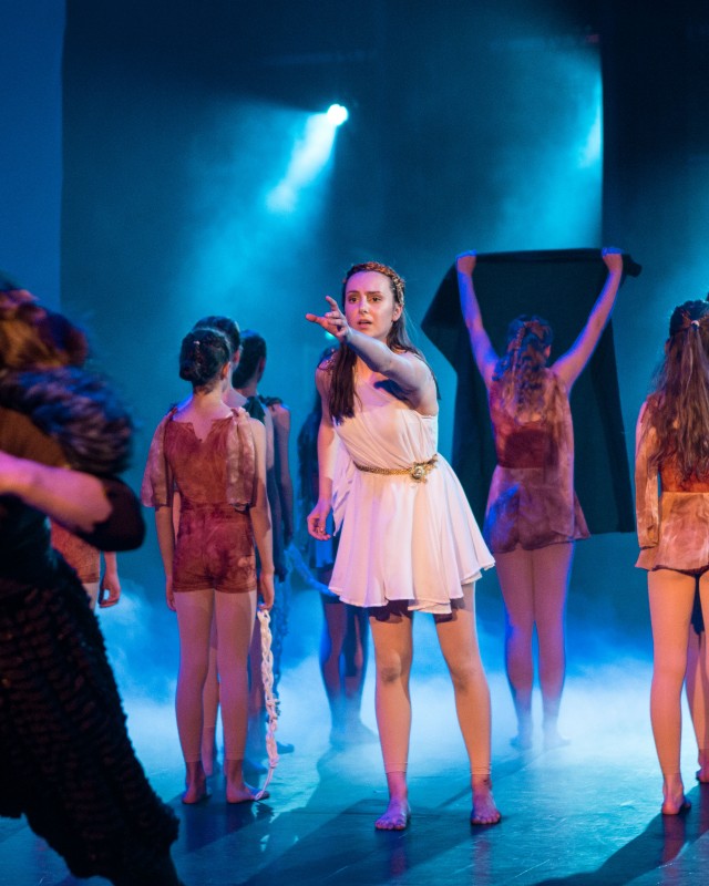 Ariadne show pic