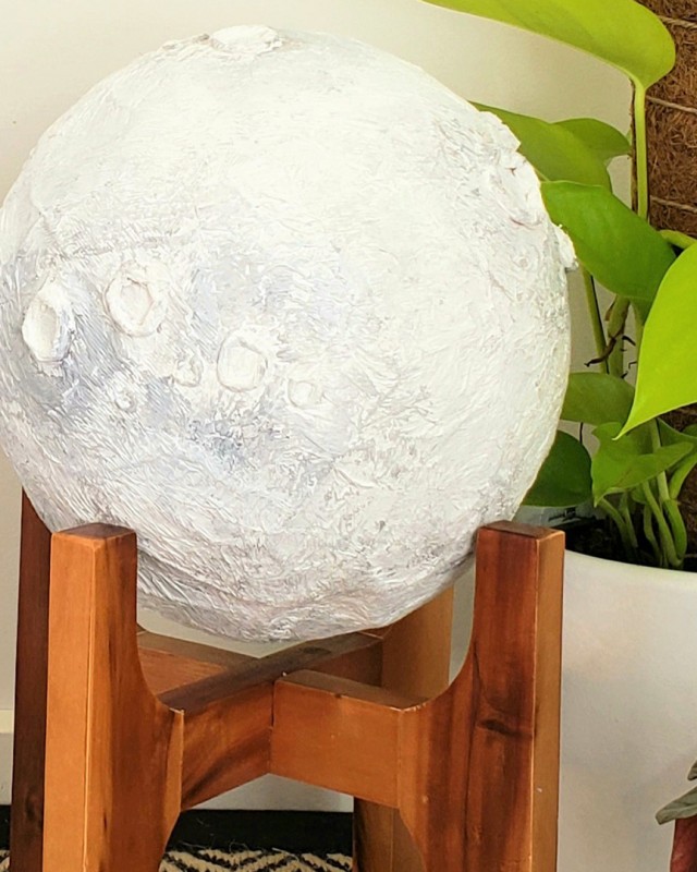 School Holiday Workshop: Moon Lamp