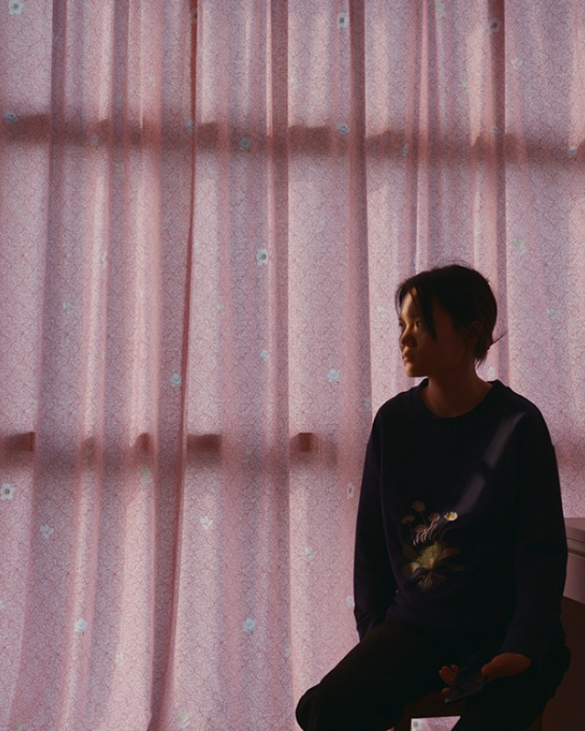 Lili Alone